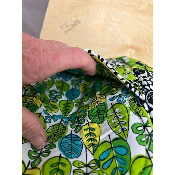 Vera Bradley Lime's Up Clare‎ Crossbody Bag - Picture 7 of 7